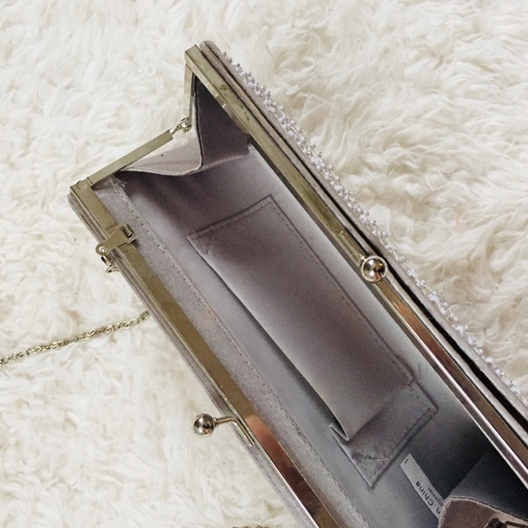 VINTAGE Silver Clutch Silver Chain Evening Purse - Picture 6 of 16